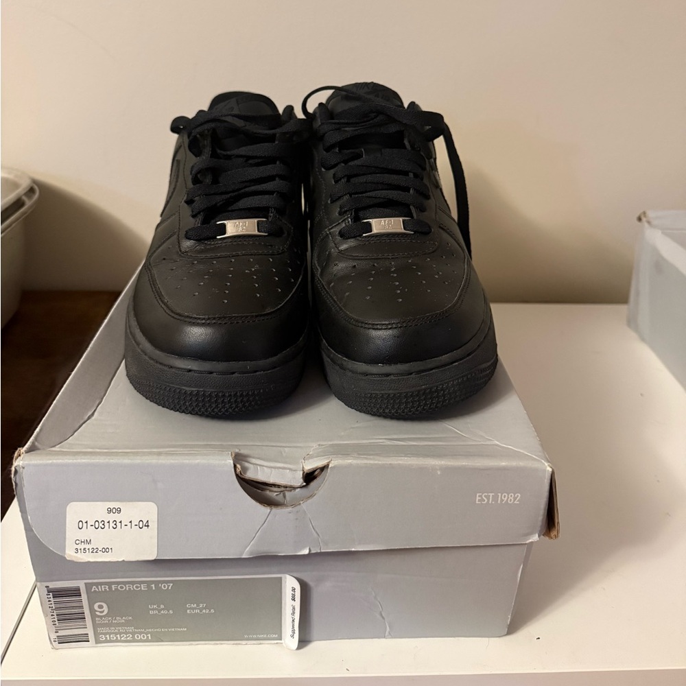 Nike Black Air Force 1 Shoes